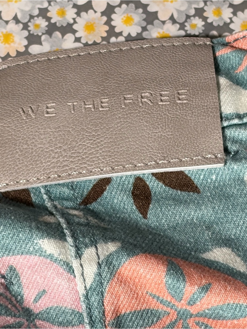 Free People We The Free Good Luck Printed Barrel Jeans Jade Combo 29 NWOT - Picture 9 of 9